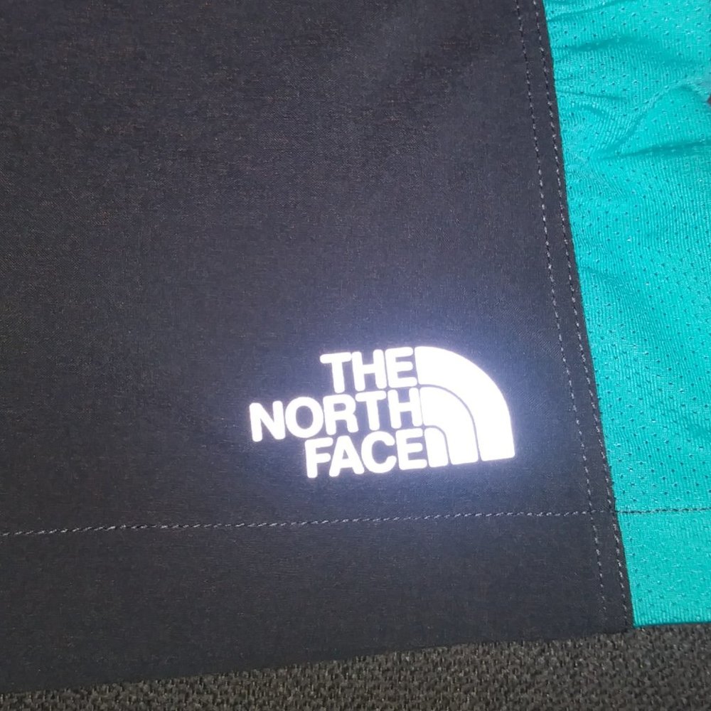 The North Face skort, size Large